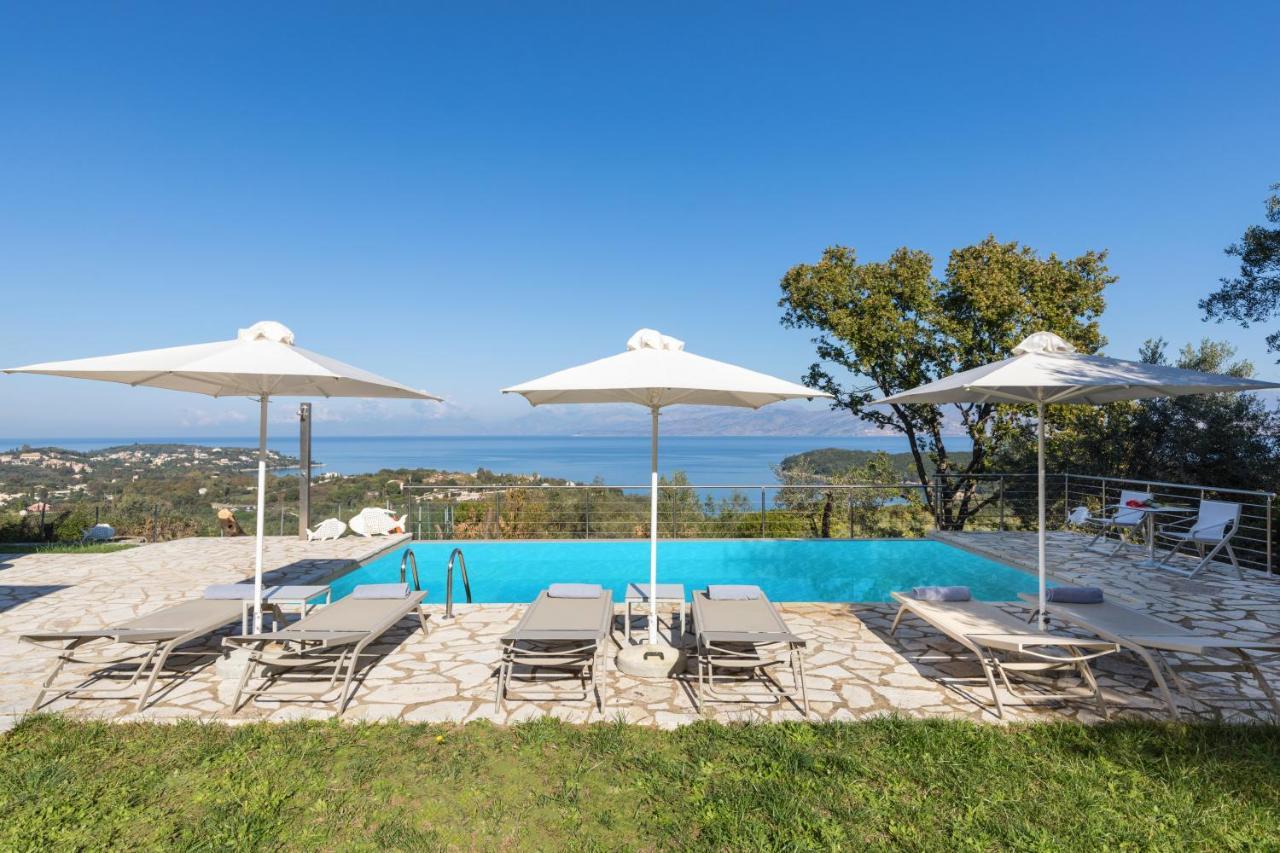 Villa Pietra Gialla By Rodostamo Collection カシオピ エクステリア 写真